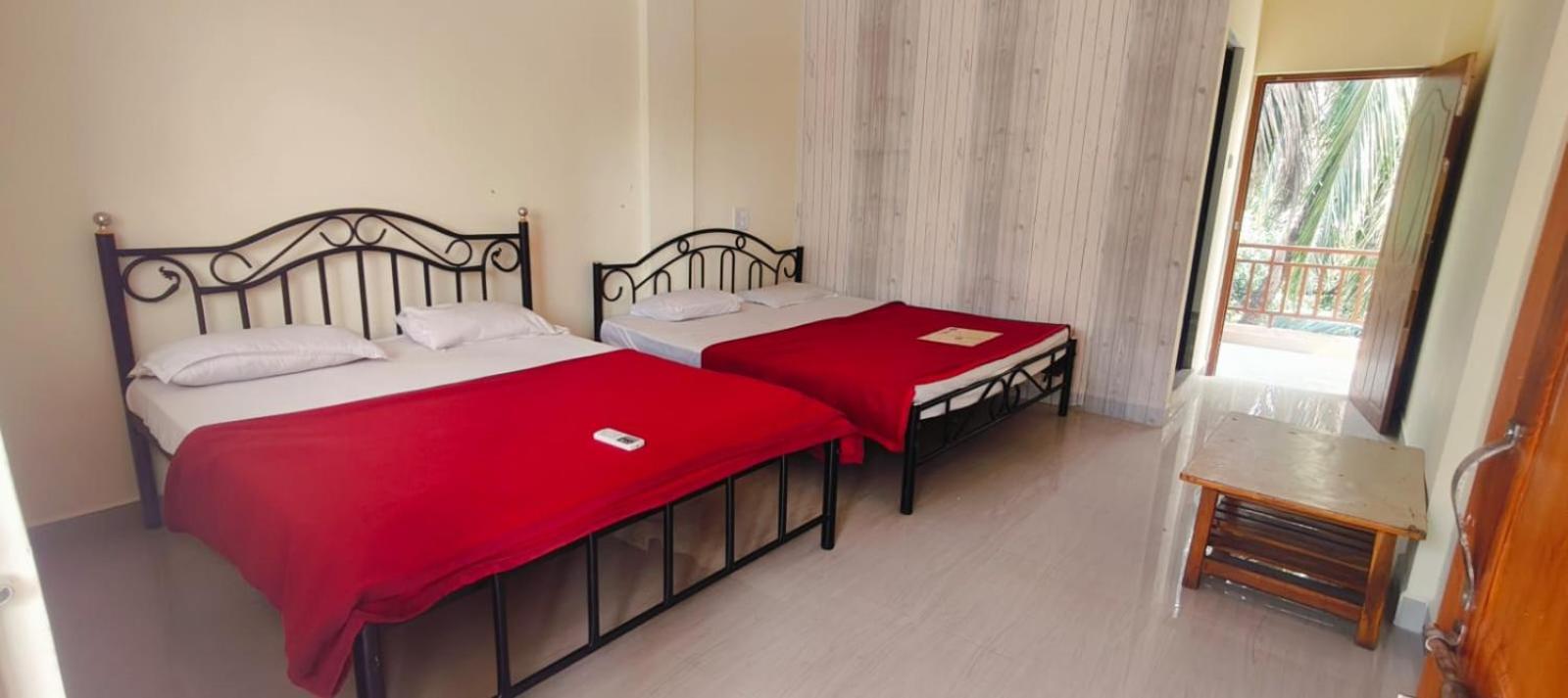 Esther Guest House Calangute Room photo